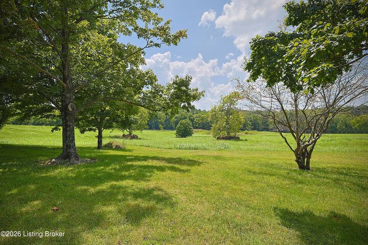 Property Photo: 225 Donna Ave KY 40071