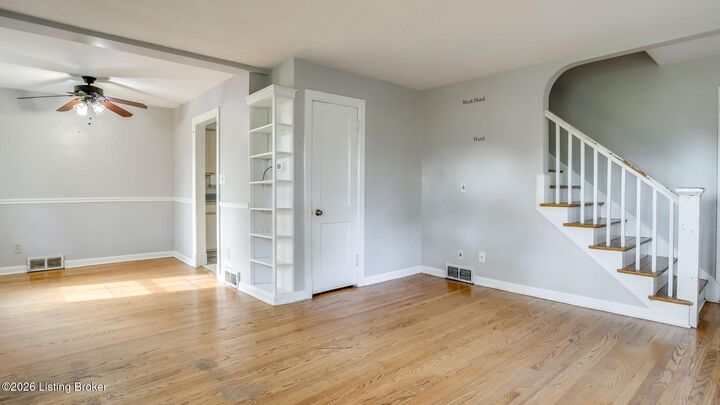 Property Photo: 309 S Hubbards Ln KY 40207