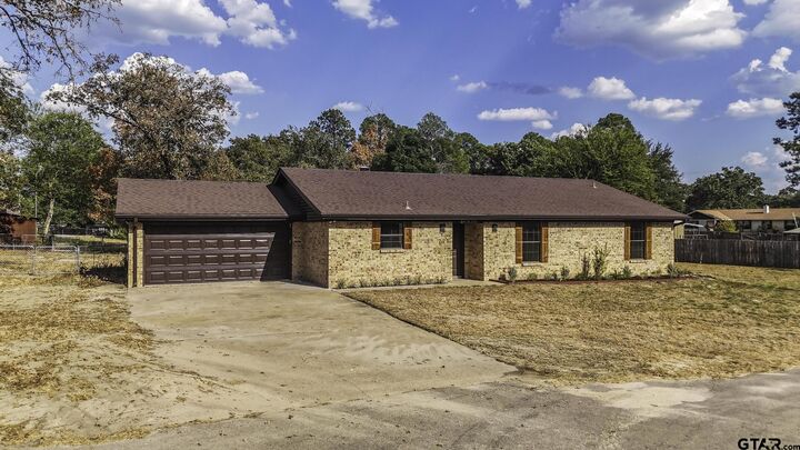 Property Photo: 148 Cr 2435 TX 75773