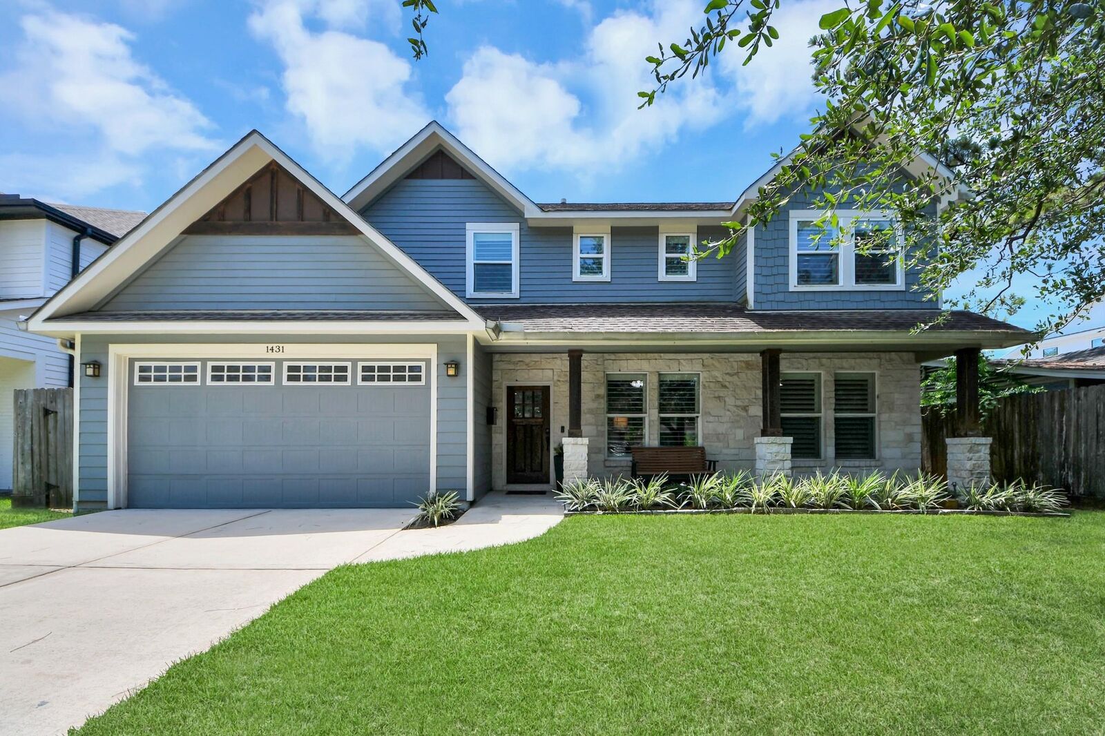 Property Photo:  1431 Martin Street  TX 77018 