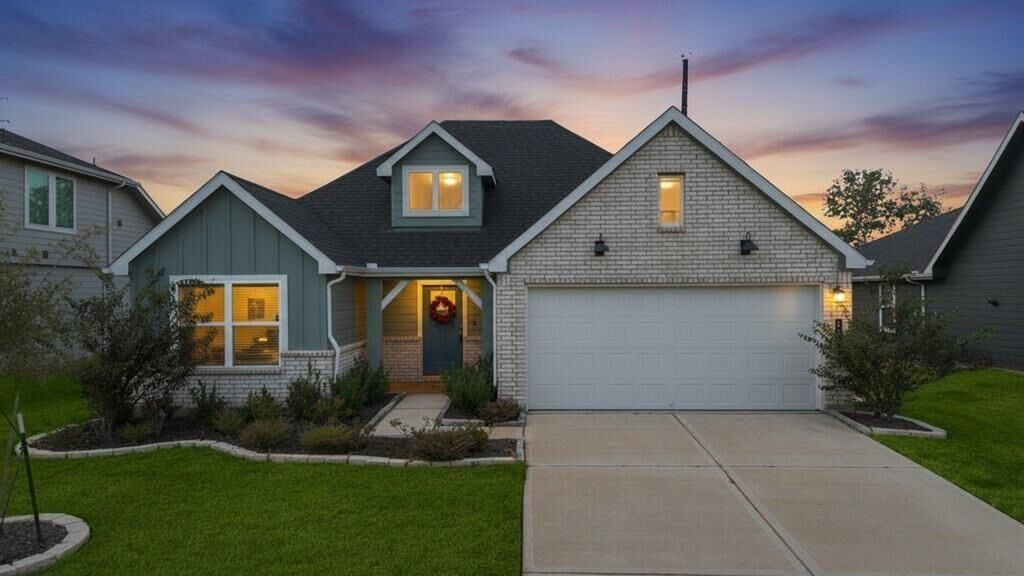 Property Photo: 2804 Willow Gulch Way TX 77469