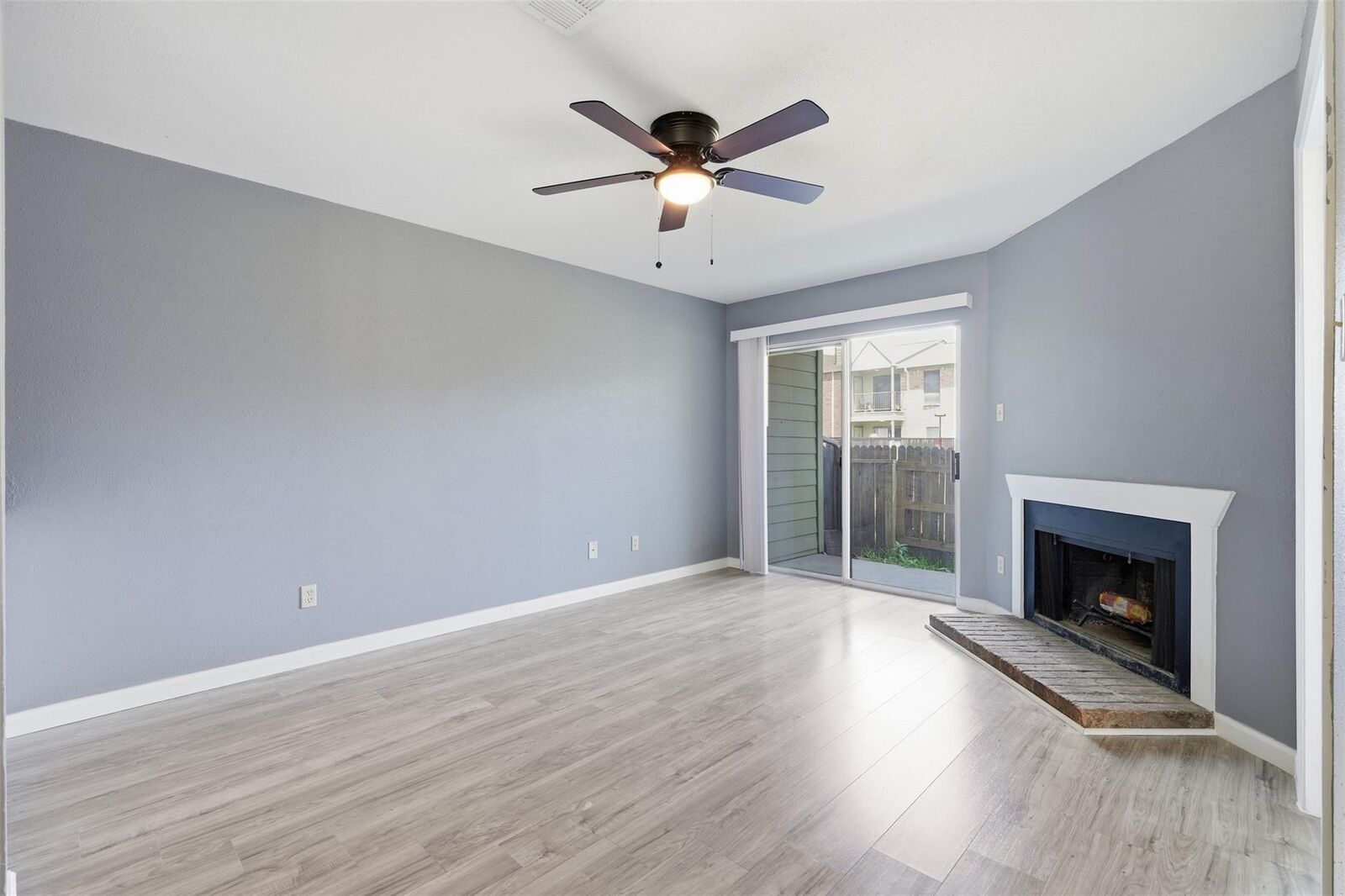 Property Photo: 18800 Egret Bay Boulevard 1007 TX 77058