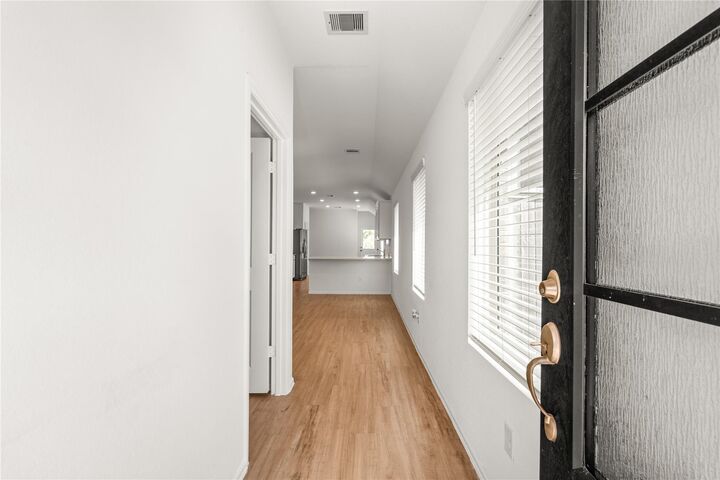 Property Photo:  2039 Barrett Gables Drive  TX 77532 