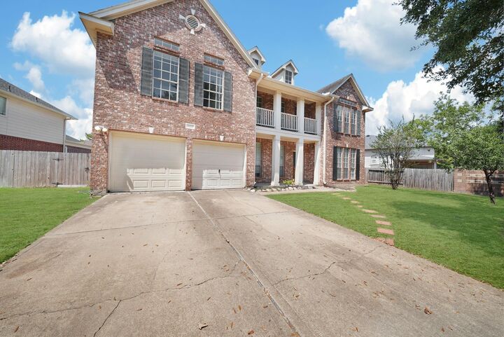 Property Photo: 10822 Trail Ridge Drive TX 77064