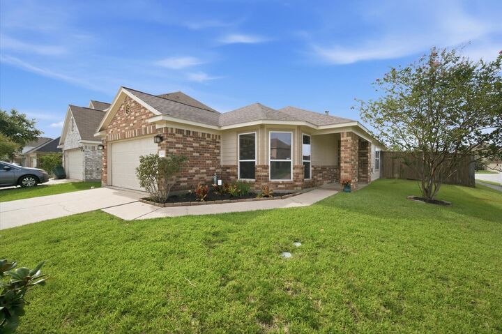 Property Photo:  9897 Expedition Trail  TX 77385 