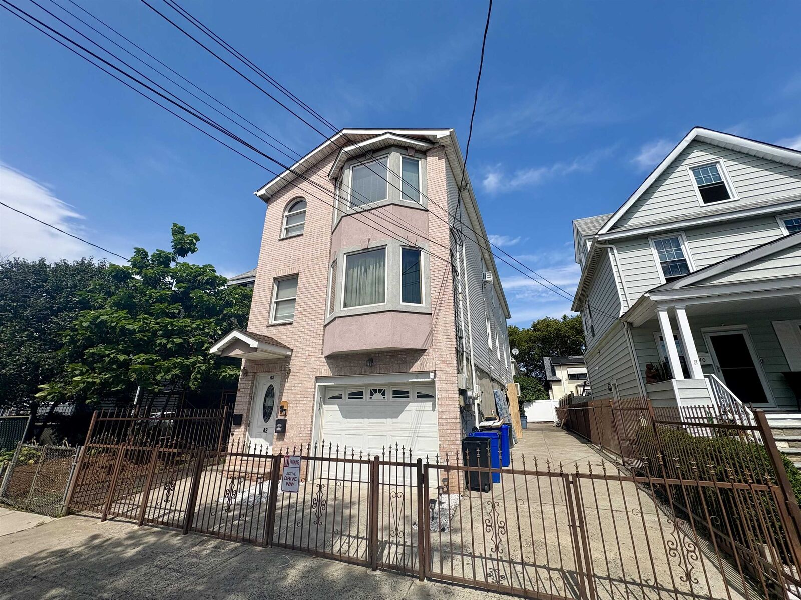 Property Photo:  42 Seaview Ave 1  NJ 07305 