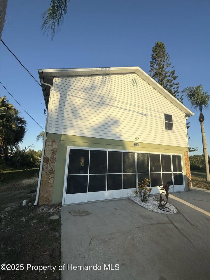 Property Photo: 3338 Fernleaf Drive FL 34607