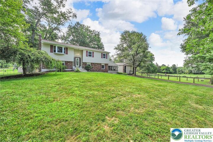 Property Photo:  2900 Thompson Road  PA 19438 