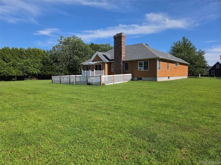 Property Photo:  280 Marina Lane  NY 11939 