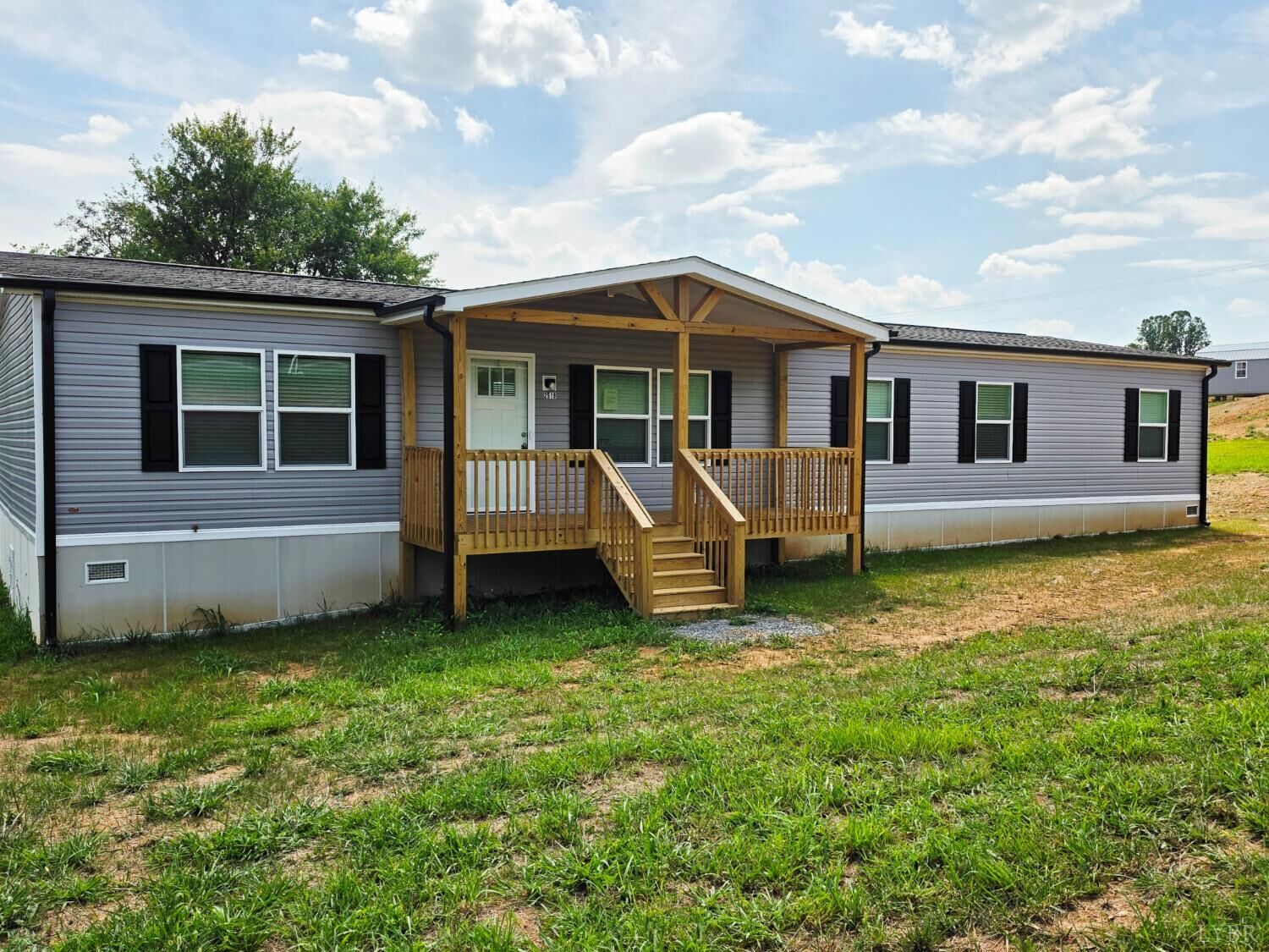 Property Photo: 2519 Shingle Block Road VA 24523