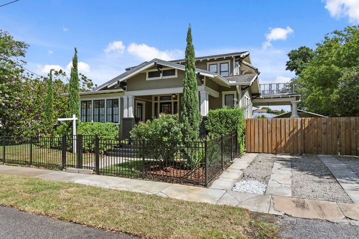 Property Photo:  705 W West Street  FL 33602 