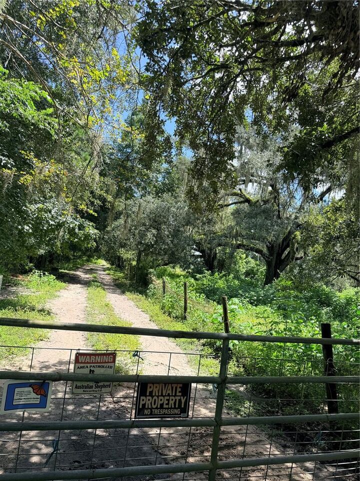 Property Photo: 3230 Saturn Road FL 34604