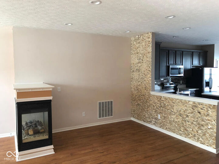Property Photo:  13861 Willesden Circle  IN 46037 