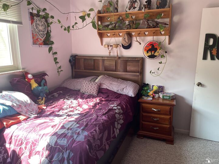 Property Photo:  16956 Jackson St Street  MI 48180-5333 