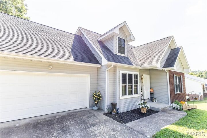 Property Photo:  1003 Barbara Lane  MO 65051 