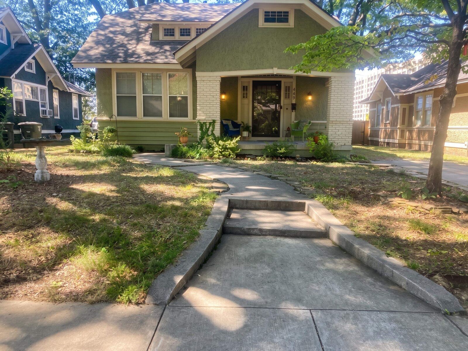 Property Photo:  449 Garland St  TN 38104 