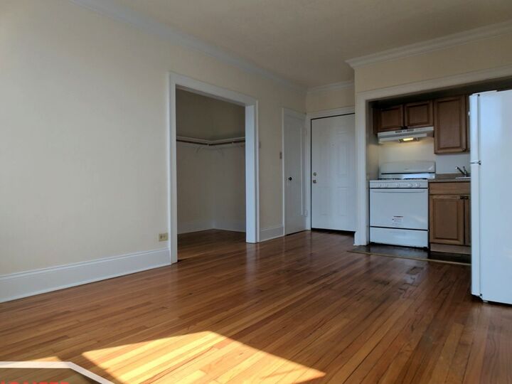 Property Photo: 2737 N Spaulding Avenue 221 IL 60647