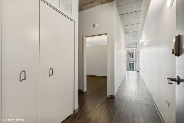 Property Photo: 1920 N Milwaukee Avenue 603 IL 60647