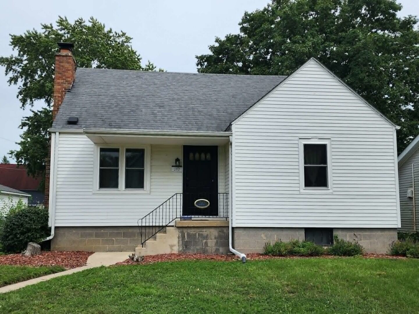 Property Photo: 282 N Oak Street IL 60941