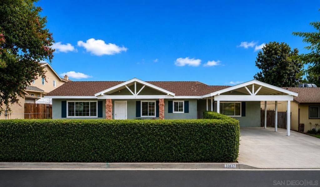 Property Photo:  33837 Palm  CA 92399 