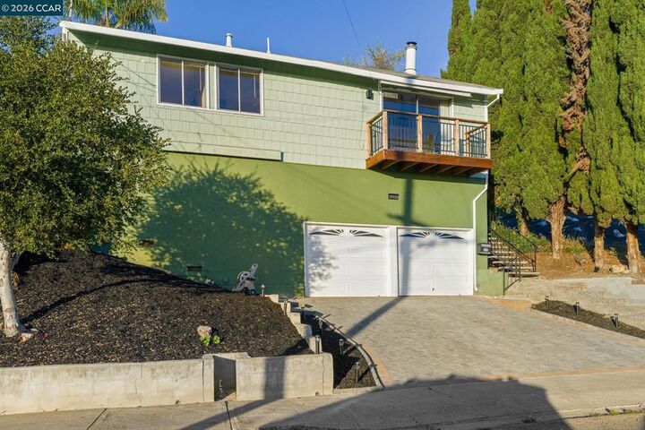 Property Photo: 17112 Los Banos St CA 94541