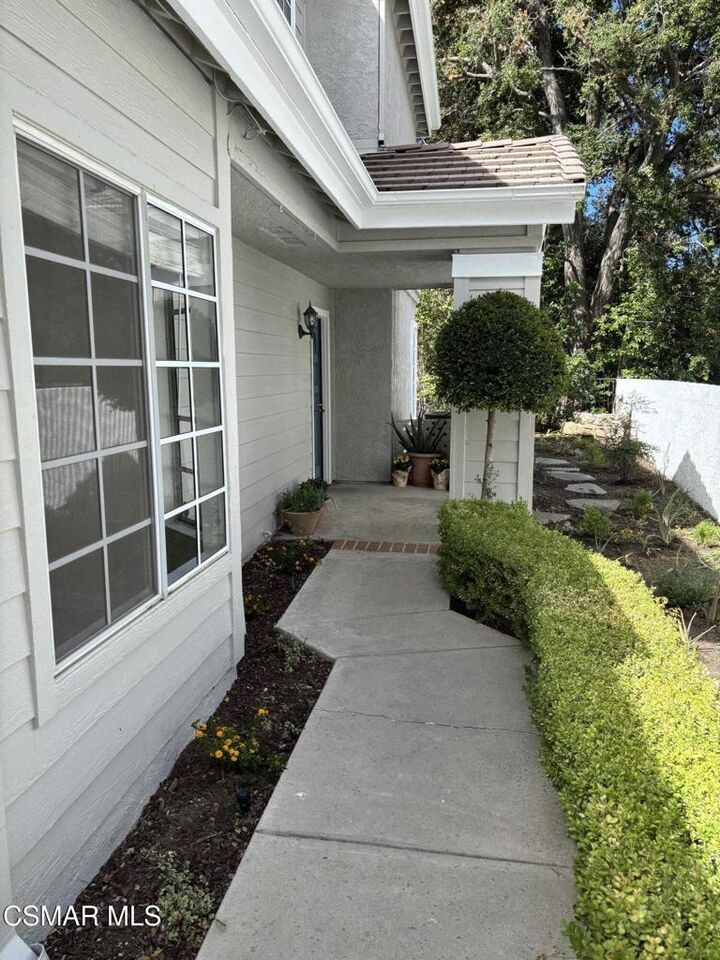 Property Photo:  5645 Tanner Ridge Avenue  CA 91362 