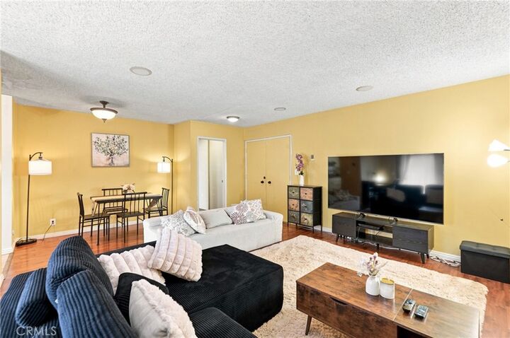 Property Photo: 5625 Windsor Way 211 CA 90230