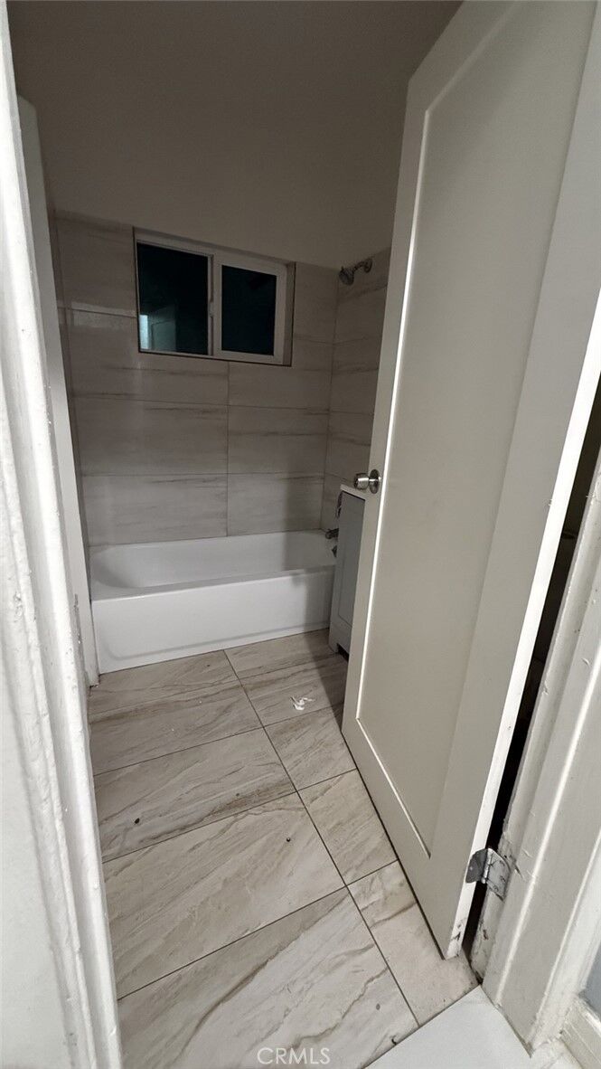 Property Photo:  260 W 9th Street 260  CA 92401 