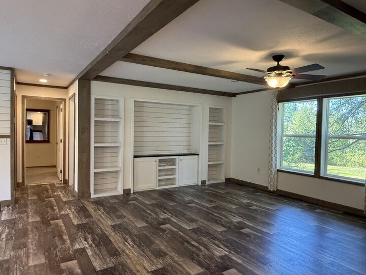 Property Photo: 222 Lincolnville Avenue ME 04915