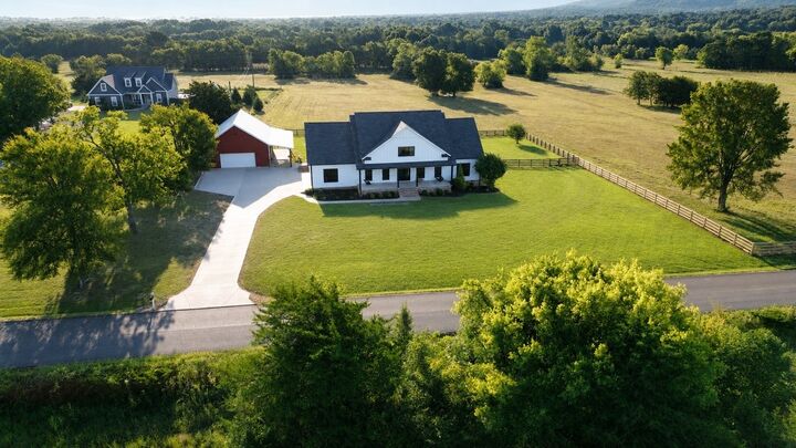 Property Photo: 8593 Short Creek Rd TN 37037