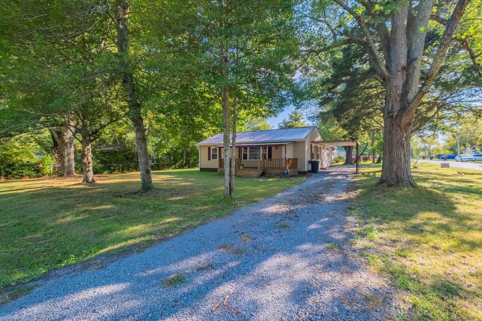 Property Photo:  200 Gentry St  TN 37388 