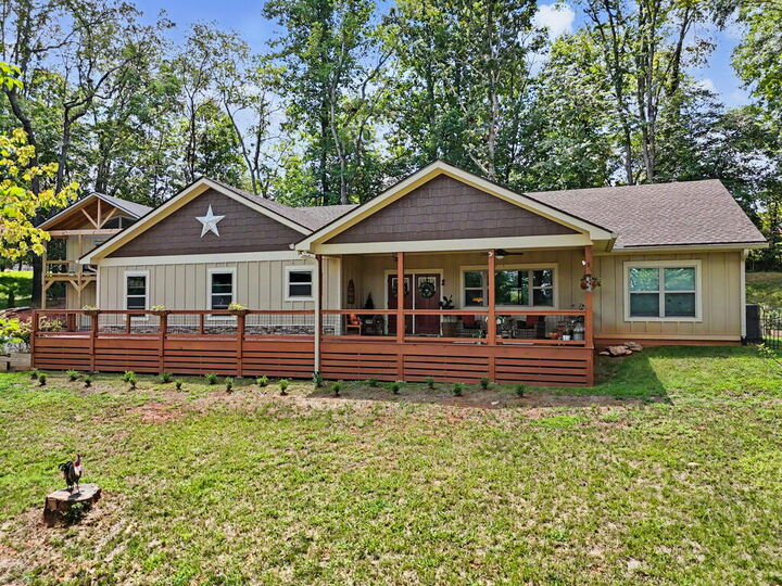 Property Photo:  188 Oxford Trail  GA 30512 