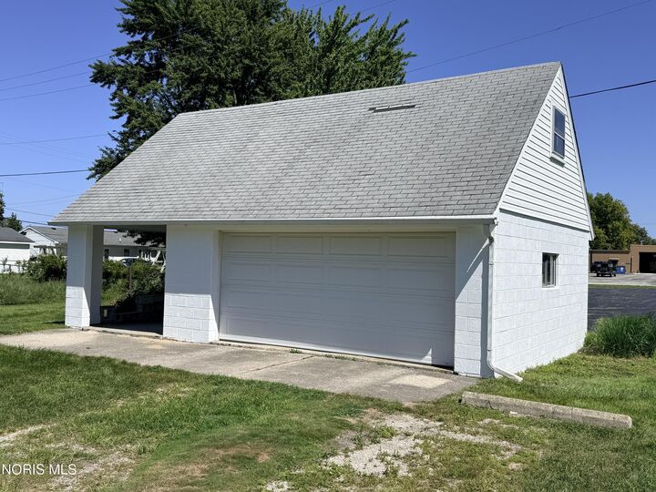Property Photo:  1109 Grasser Street  OH 43616 