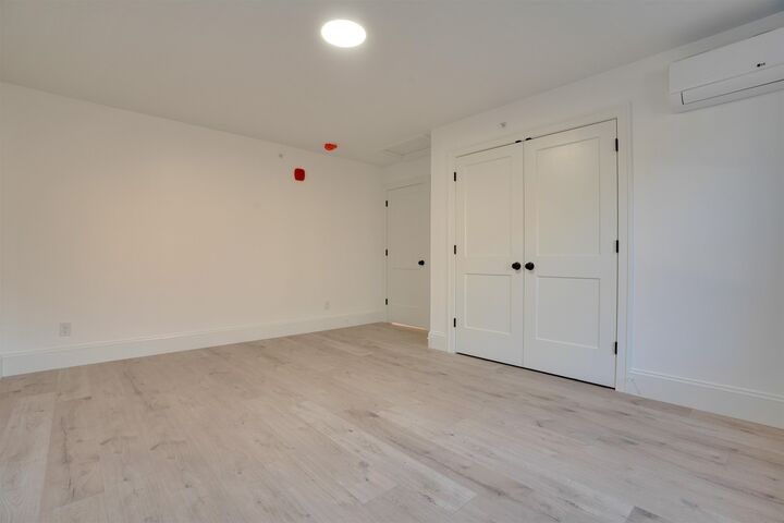 Property Photo: 8 Cape Coral Way NH 03867