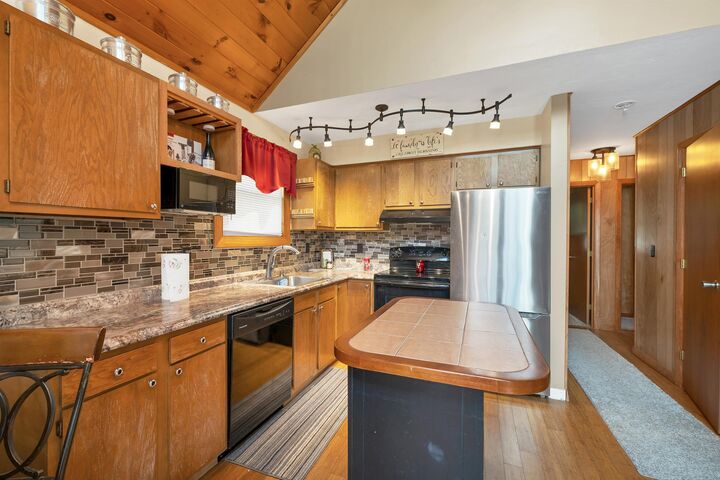 Property Photo: 105 Glen Forest Drive NH 03254