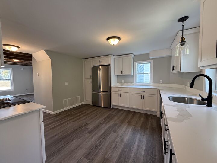 Property Photo:  331 Parade Road  NH 03218 