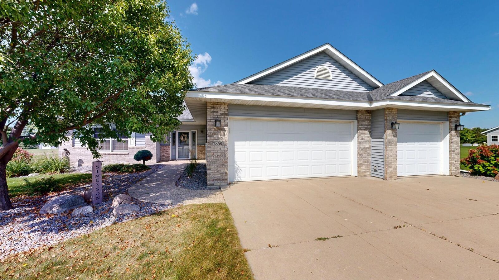 Property Photo:  2858 9th Avenue SE  MN 56201 