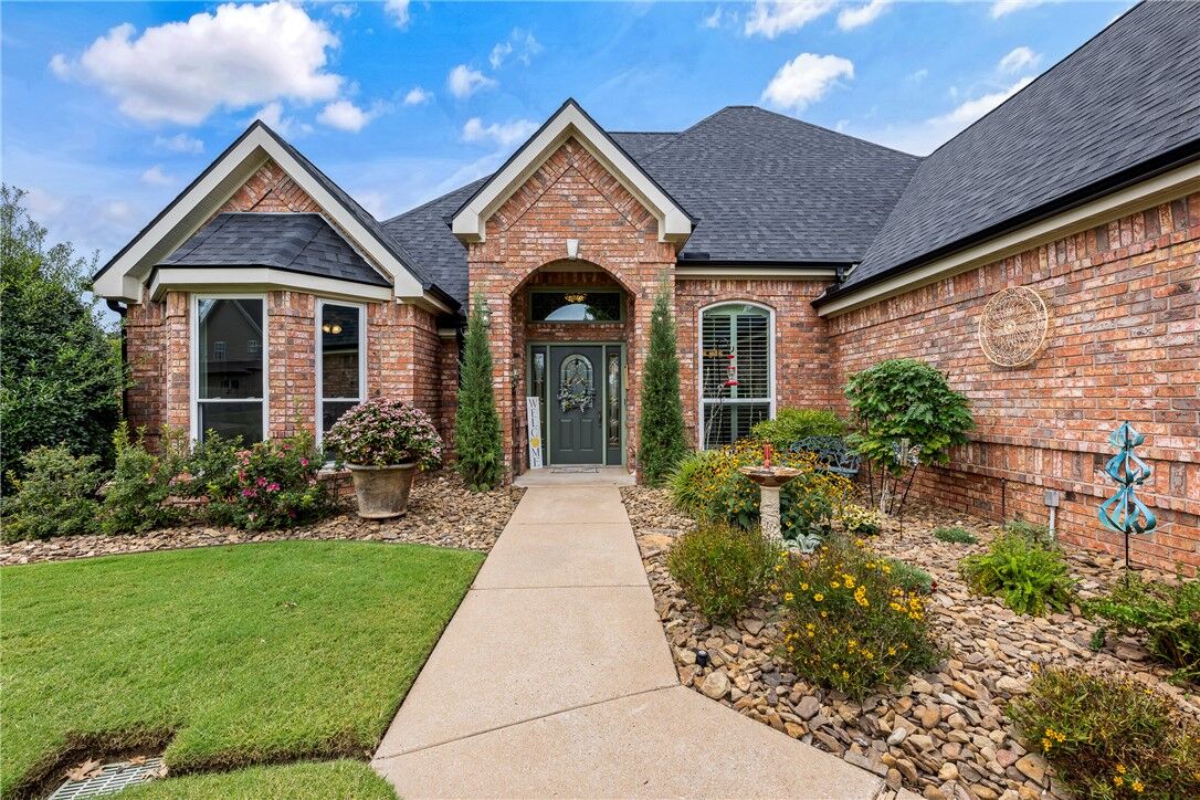 Property Photo:  1799 Kensington Place  AR 72713 