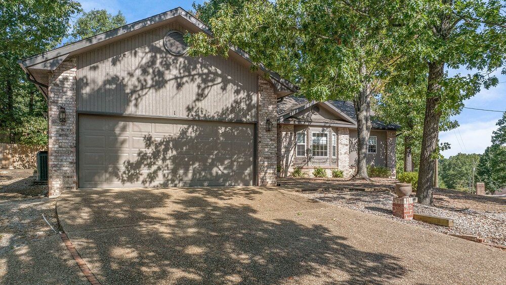 Property Photo:  1 Breton Way  AR 72715 