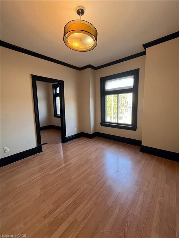 Property Photo:  169 Wentworth Street N 3  ON L8L 5V6 