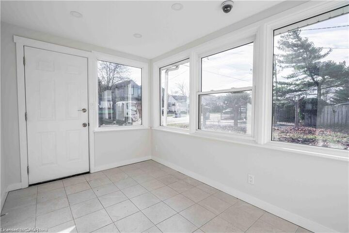Property Photo:  204 Glow Avenue Lower  ON L8H 3W5 