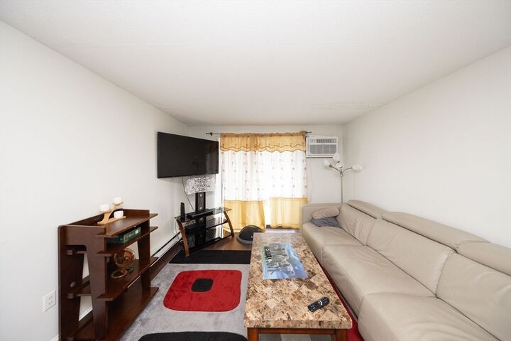 Property Photo:  10 Wrentham Rd 102  MA 01602 