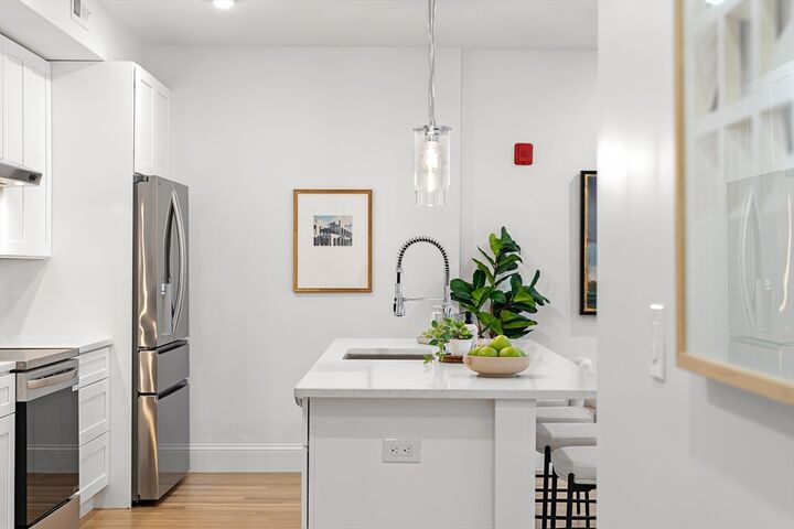 Property Photo:  272 Lincoln St 301  MA 01752 