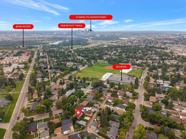 Property Photo:  2524 Southwood Drive SE  AB T2B 1S5 