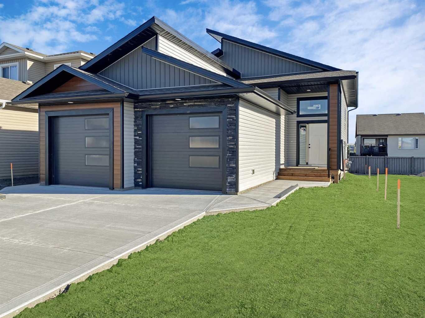 Property Photo:  10526 131 Avenue A  AB T8V 6V2 