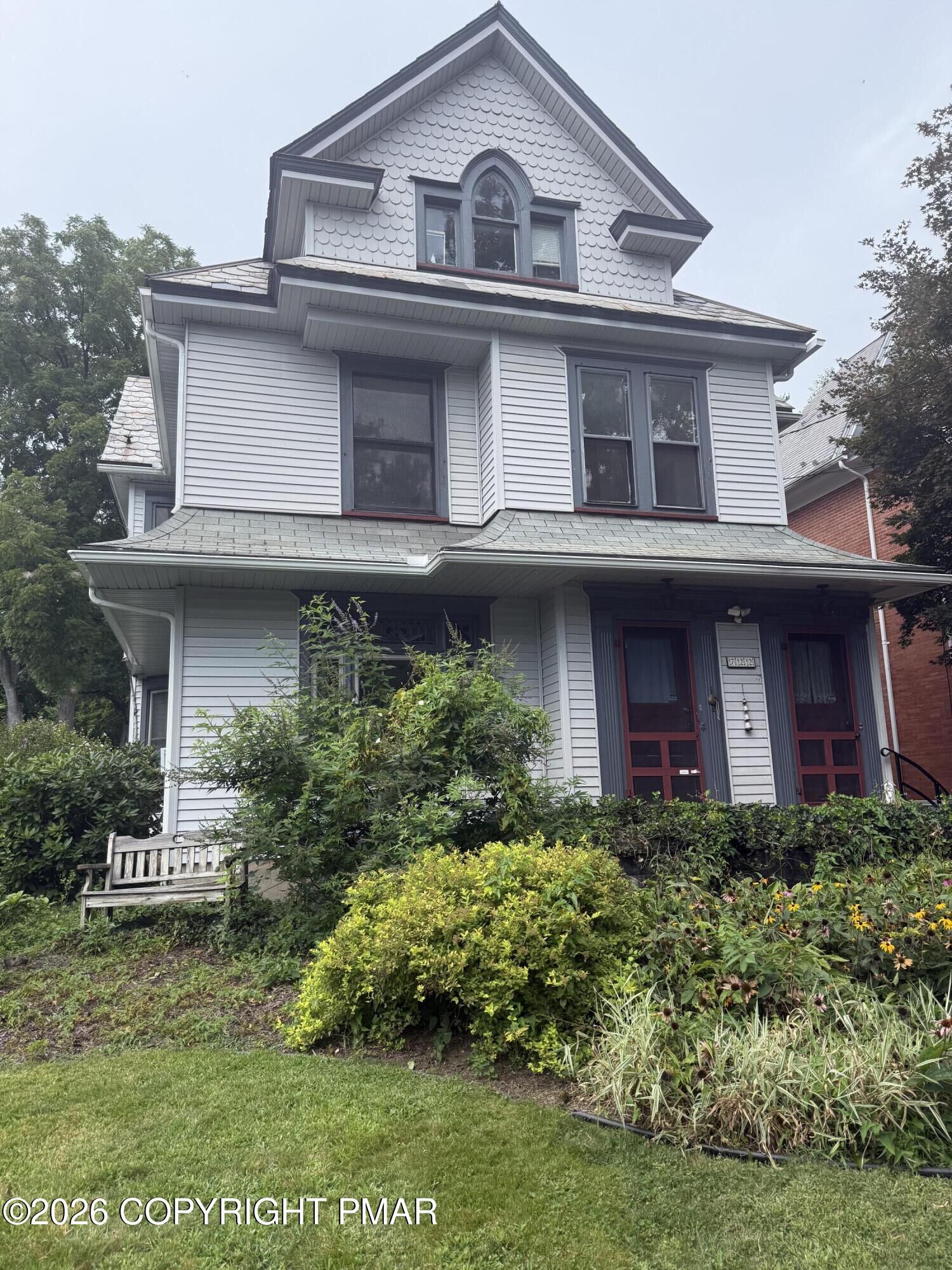 Property Photo:  722 Scott Street  PA 18360 