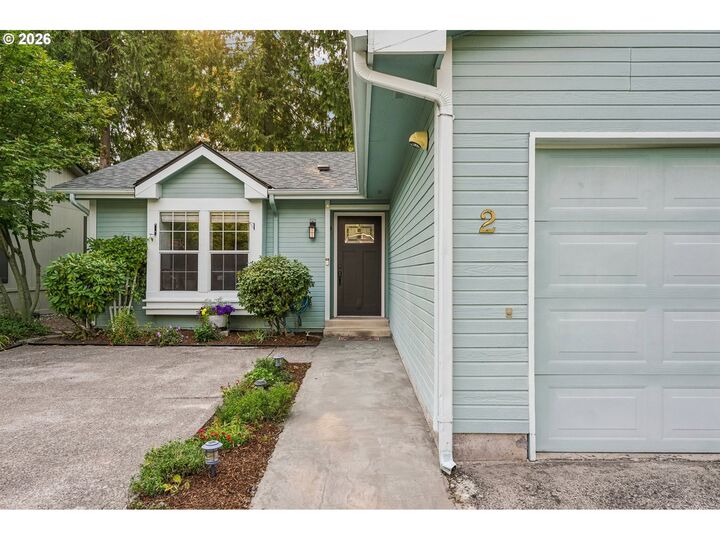 Property Photo: 25222 E Welches Rd 2 OR 97067