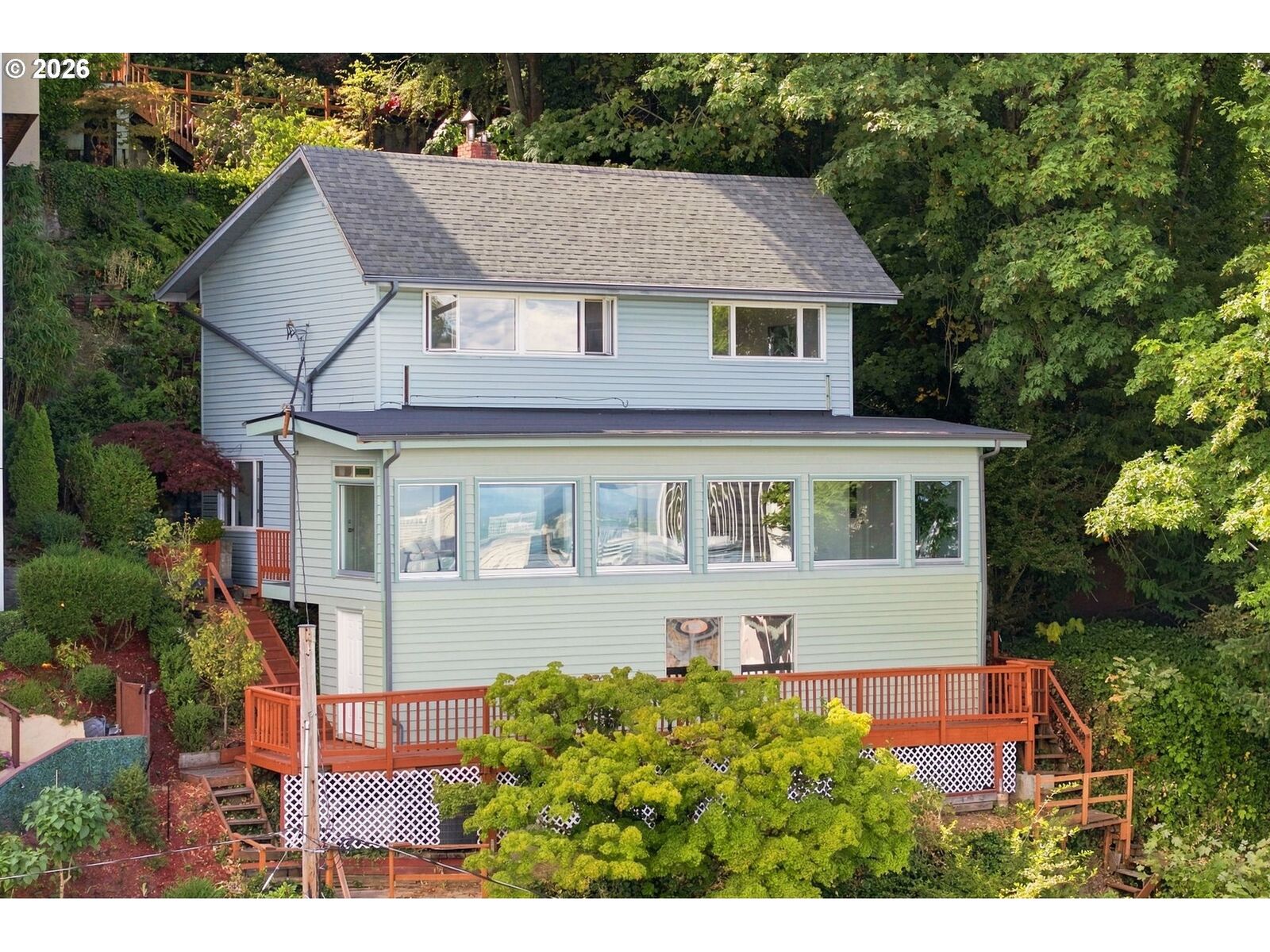 Property Photo: 2604 SW Buckingham Ave OR 97201