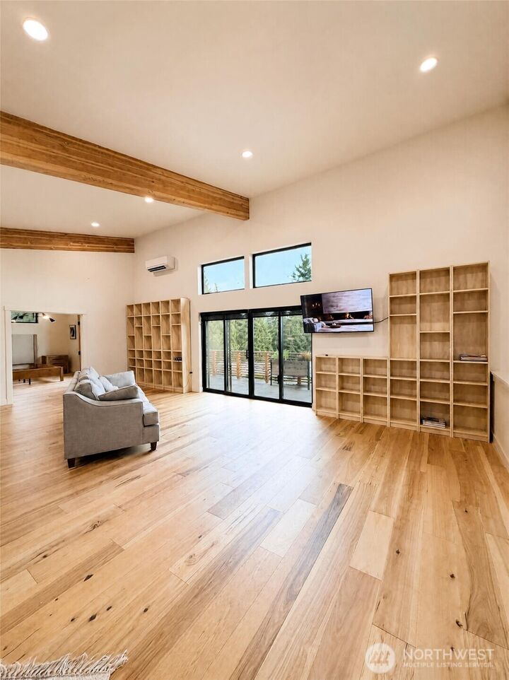 Property Photo:  1011  Alden Road  WA 98520 