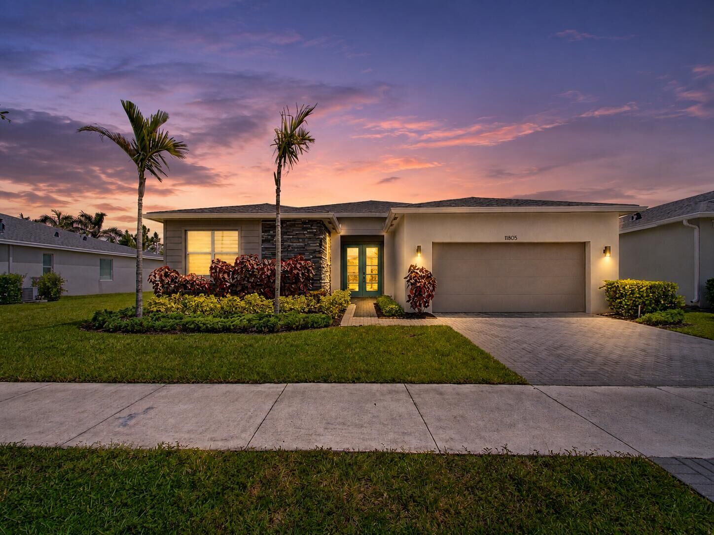 Property Photo: 11805 SW Lyra Drive FL 34987